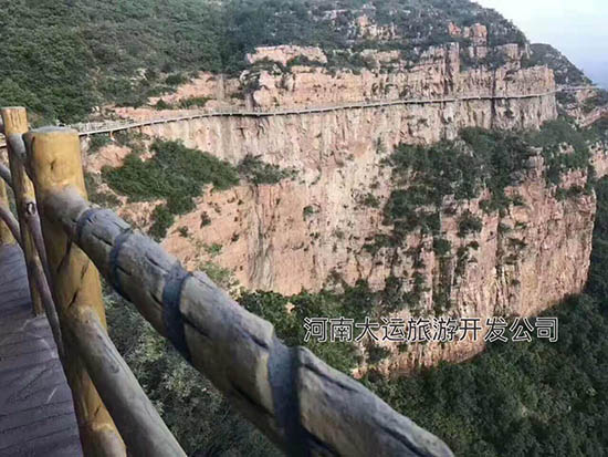 水泥仿木棧道效果